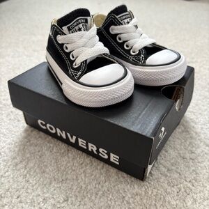 NWT - Black infant size 2 classic low top Chuck Taylors converse